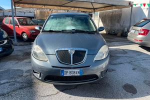 Lancia Ypsilon 1.2 Platino