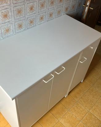 Mobile base per cucina