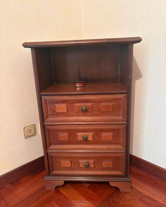 Elegante comodino in legno color noce