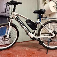 Bicicletta assistita MOMO