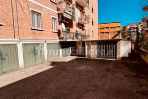 Garage Autorimessa per moto auto bici