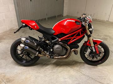 Ducati monster 1100 evo