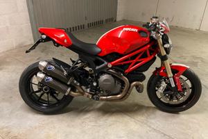 Ducati monster 1100 evo