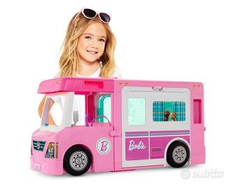 Camper, aereo , ristorante barbie
