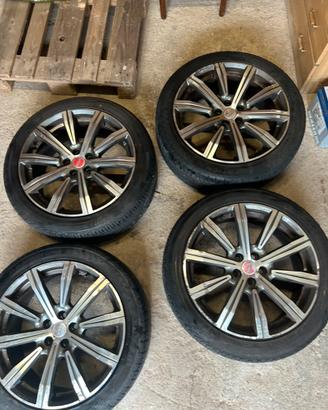 Cerchi da 19 con gomme ford kuga 235/45/19