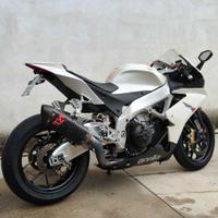 Aprilia rsv4