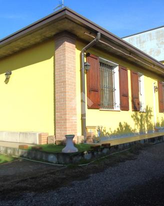 CAPANNONE A BAGNOLO MELLA