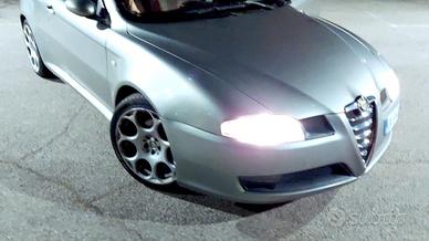 Alfa romeo gt - 2004