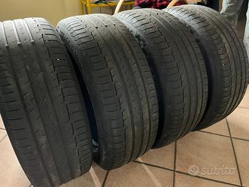 Gomme CONTINENTAL 225 60 R18