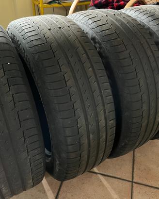 Gomme CONTINENTAL 225 60 R18