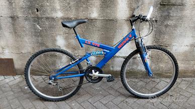 bicicletta M.T.B. ammortizzata