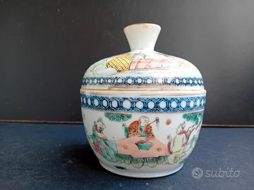 Antica coppetta cinese con coperchio,  periodo imp