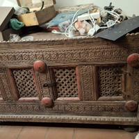 madia Indiana in legno decorato 