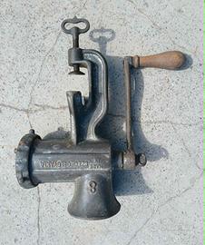 Tritacarne vintage Moravia Cecoslovacchia anni'50