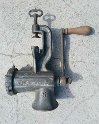 Tritacarne vintage Moravia Cecoslovacchia anni'50