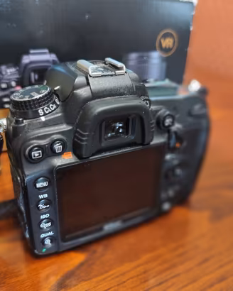 Nikon D7000 body