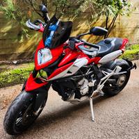 MV AGUSTA STRADALE 4000 KM!!!