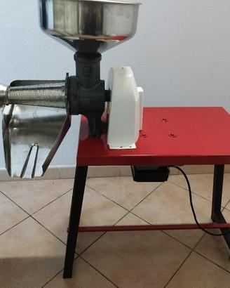 Spremi Pomodoro Elettrico Mecnosud Con Banco 