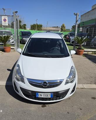 Opel Corsa 1.2 BENZINA CON IMPIANTO GPL CASA MADRE