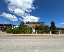 Locale commerciale artigianale uffici - Alt...