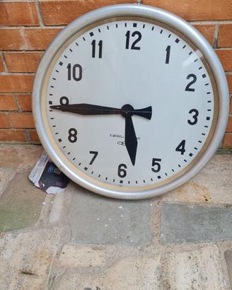 Orologio a parete vintage