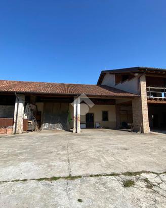 RUSTICO A CAZZAGO SAN MARTINO