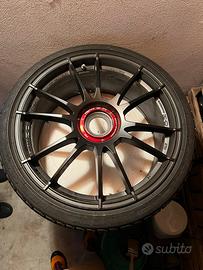Cerchi OZ RACING Ultraleggera HIt gommati Michelin