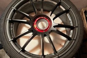 Cerchi OZ RACING Ultraleggera HIt gommati Michelin