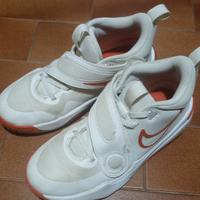 scarpe basket Nike taglia 36,5