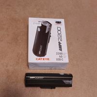 Cateye AMPP 2200 luce alta efficienza
