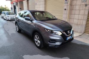 Nissan Qashqai 1.5 dCi FULL Navi Retroc Carplay Se