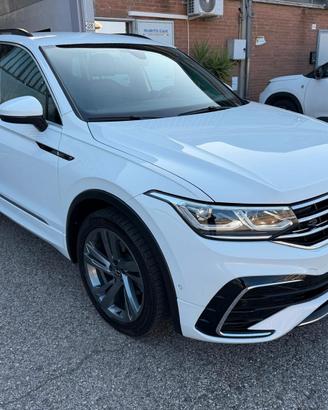Volkswagen Tiguan 2.0 TDI 150 CV SCR DSG R-Line