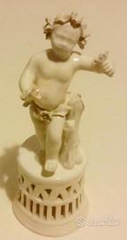 PUTTO IN CERAMICA BIANCA SMALTATA "VECCHIA ESTE"