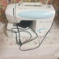 macchina da cucire portatile Necchi