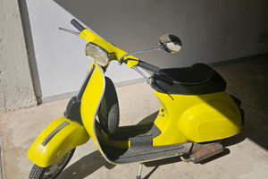 Vespa 50 Special 3 marce faro quadrato