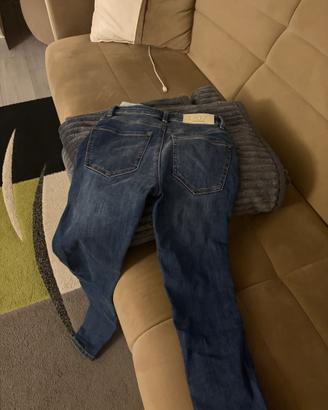 Jeans StradivariusD07  taglia 32