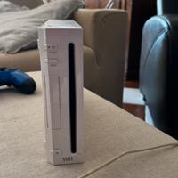 Nintendo Wii con due telecomandi