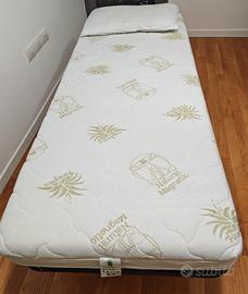 rete in doghe In legno  e materasso in memory 