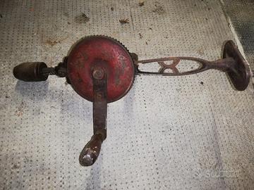 Trapano a manovella made in Germany