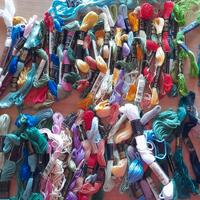 Lotto 81 matassine ricamo miste