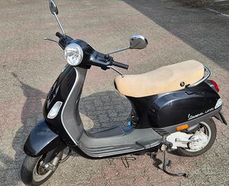 Vespa LX 50 (2012)