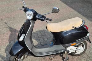 Vespa LX 50 (2012)