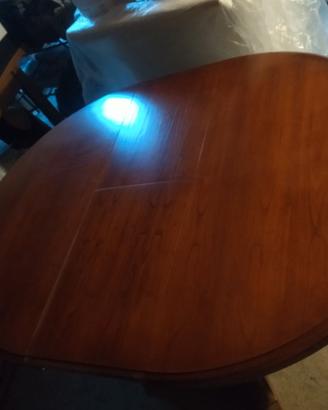 Tavolo rotondo in legno