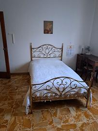 Letto in ottone