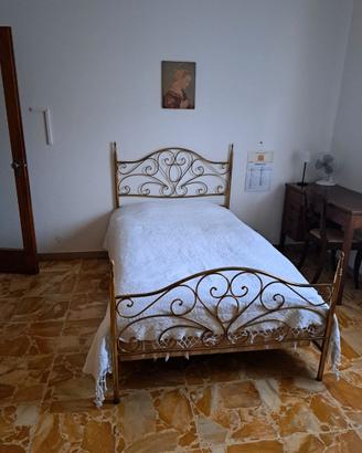 Letto in ottone