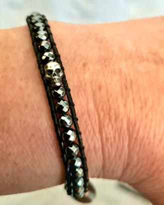 Bracciale con pietre pirite e teschio Mychau