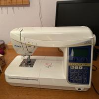 Macchina da cucire  Juki HZL-Dx e tessuti
