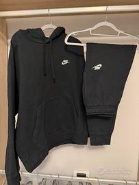 Completo tuta nike