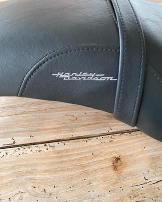 Harley Davidson iron black 883