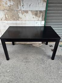 Tavolo Moderno 2